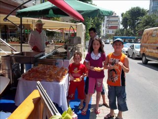 Merhume Aysel Haraz'ın Seneyi Devriyesi Lokma Hayratı Slayt 2