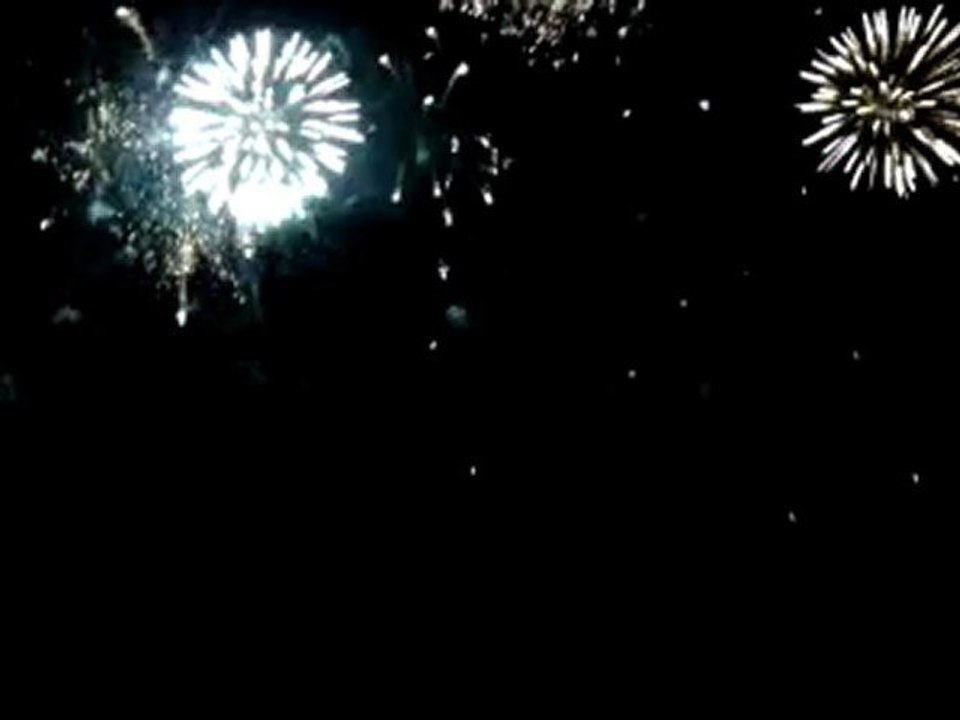 feu d"artifice 14 juillet a cazaux