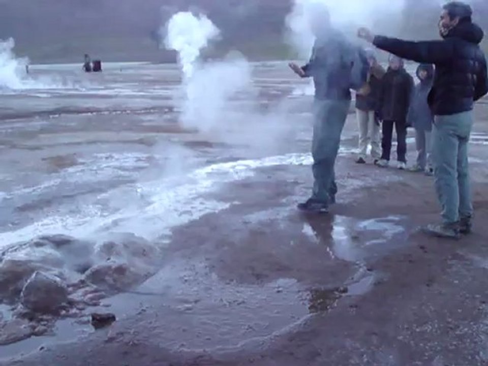 Geysers El Tatio - un bebe geyser