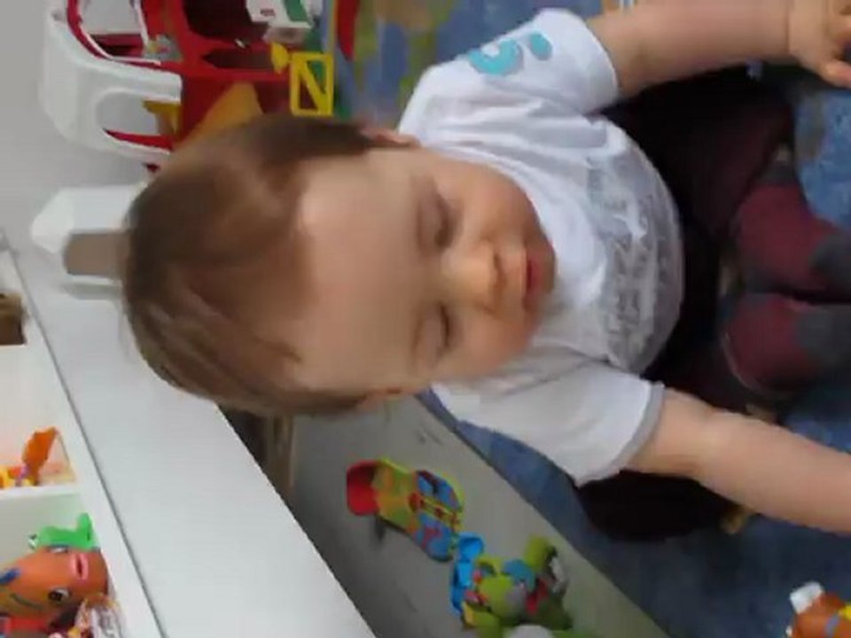 j'essaie de ranger enfin j'essaie