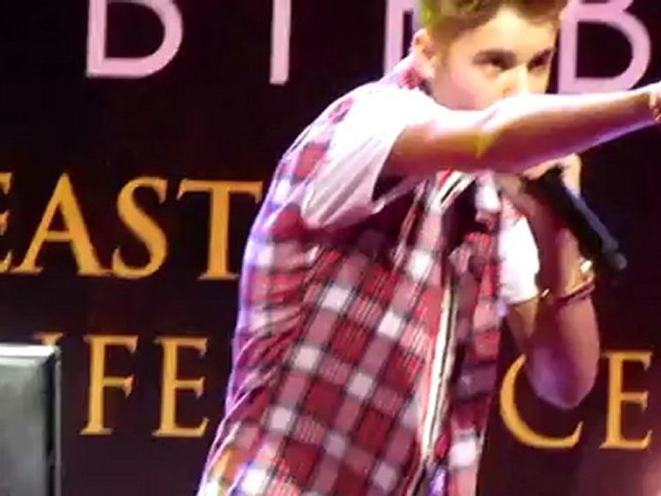 Justin bieber - Q&A Prescon at Kula Lumpur Malaysia Before MTV World Stage