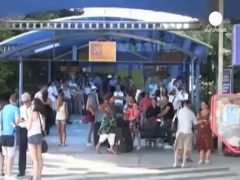 Bulgaria bus blast kills Israeli tourists