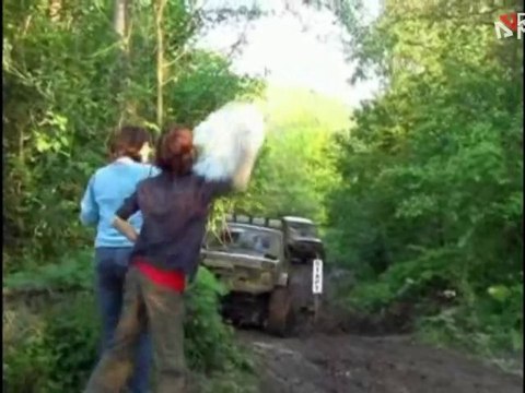 People are savages - All Sports video - International Surfing Day Contest