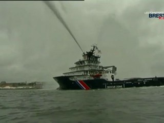 Les Tonnerres de Brest 2012 : Le remorqueur Abeille Bourbon