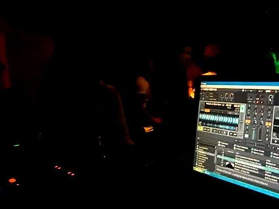 Attrakson family  / club "le baby "