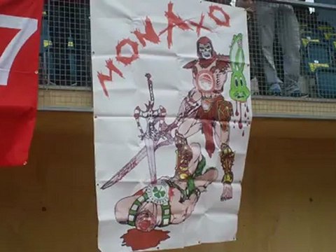 Το πανό που ετοίμασε η Θύρα 7 Μονάχου στο φιλικό με την Σπαρτάκ Μόσχας στο Σβατς