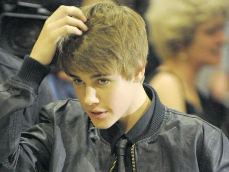 Justin Bieber Sued For $9million! - Hollywood Scandal