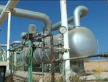 الثوار الليبيون يحرسون المناطق الصناعية