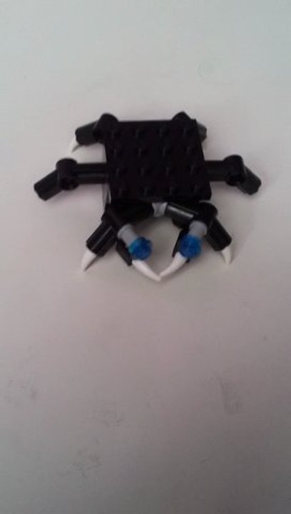 comment creer une araignee en lego