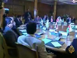 دمشق ترجئ زيارة العربي وتواصل قمع المتظاهرين