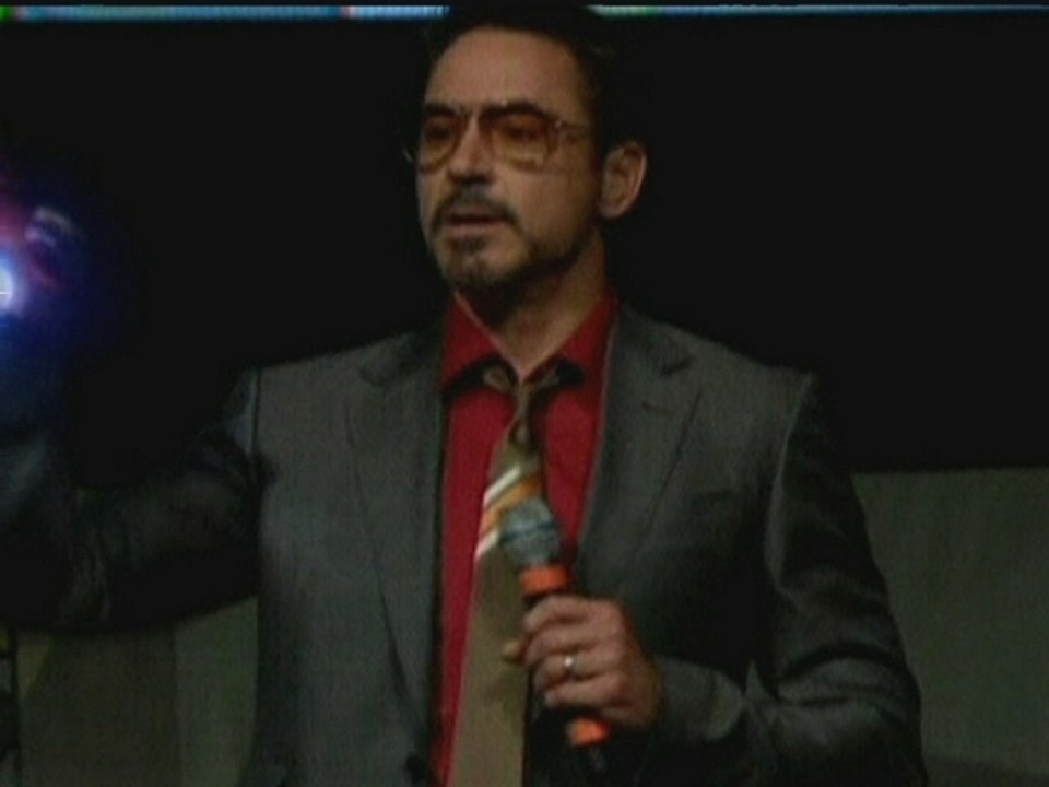 Robert Downey Jr @ Comic-Con: Iron Man 3 latest