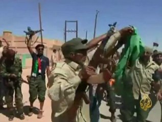 تواصل معارك الكر والفر بين الثوار والكتائب