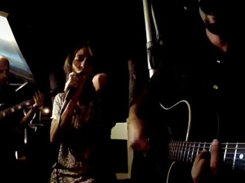 Au p'tit bonheur J'veux du soleil Acoustique U Spuntinu Campomoro Corse le Sergent & Cécile Deste