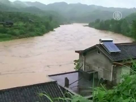 Ливни топят центр и восток Китая