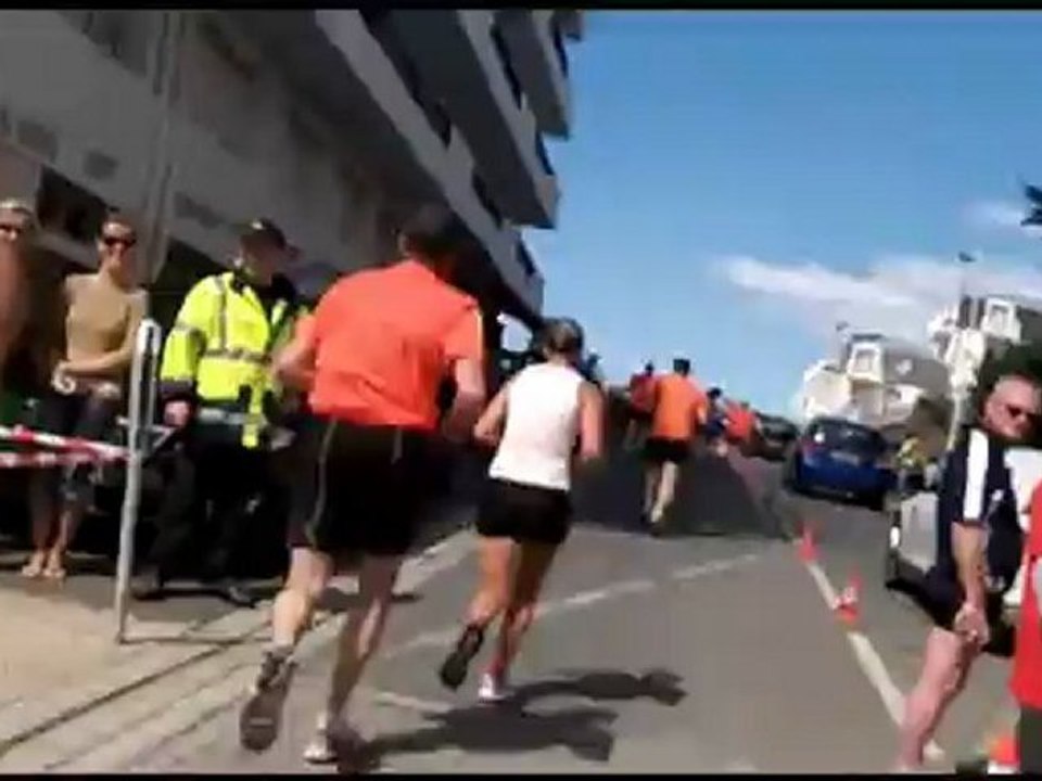COURIR SUR LA DIGUE 2012 - Pleneuf Val André avec mario et son petit vélo