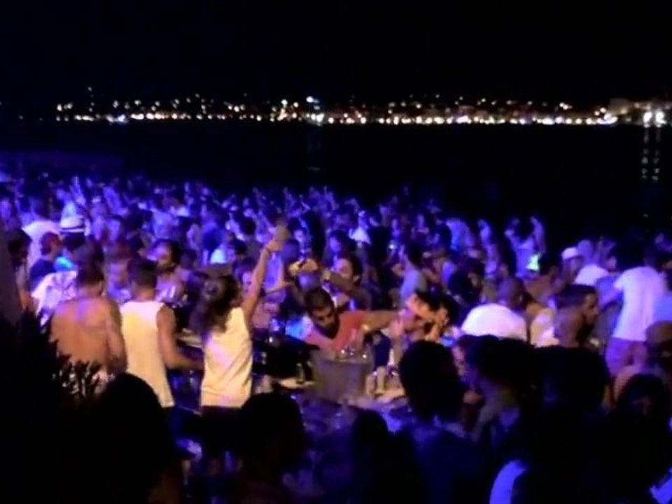 CLOSING PARTY DE CALVI ON THE ROCKS 2012