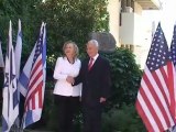 Hillary Clinton insta a Israel a actuar unidos en momentos de incertidumbre