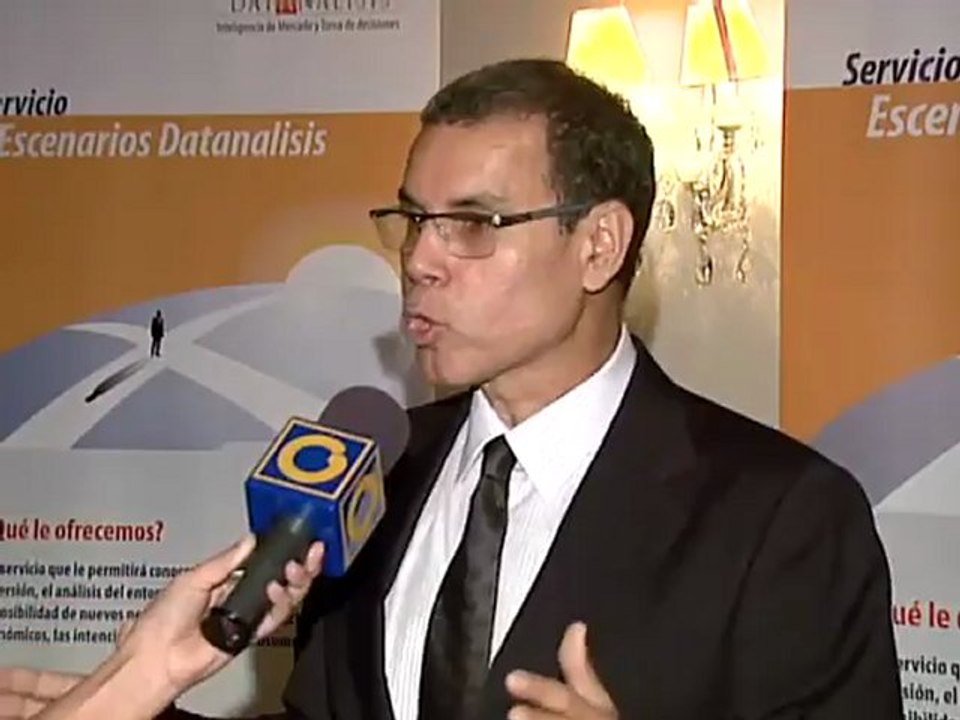 Indecisos se inclinan hacia candidatura presidencial de Capriles, según Datánalisis