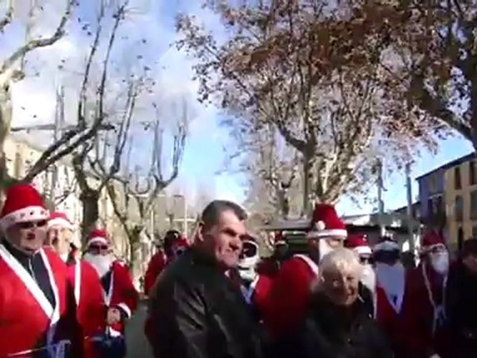 AGDE - 2011 - 2° CONGRES DES PERES NOEL de FRANCE en DEUX ROUES le 30 DECEMBRE 2011