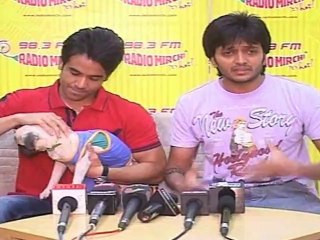 Riteish Tusshar Promote Kyaa Super Kool Hai Hum At Radio Mirchi
