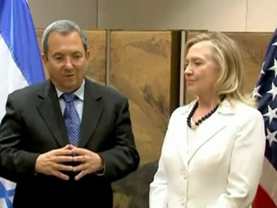 Clinton makes the rounds in Jerusalem