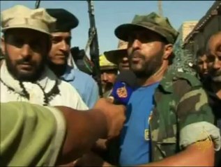 تواصل المعارك بين الثوار وكتائب القذافي