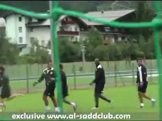 Raúl deleita a sus nuevos compañeros