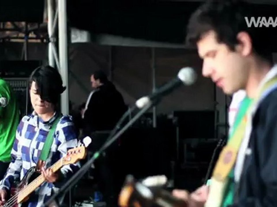 ENDIRECTO TRIANGULO DE AMOR BIZARRO - WAAAU.TV