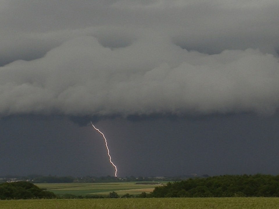 Orages multicellulaires des 04 & 05 juillet 2012