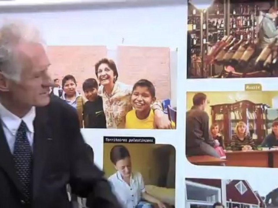 Exposition "Au large de la France - Français du monde"