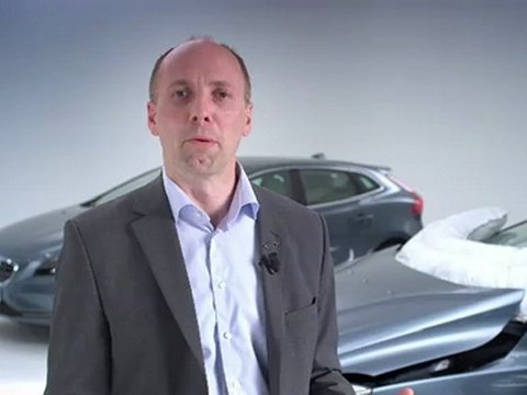 La Volvo V40 est la première voiture dotée d'un Airbag pietons