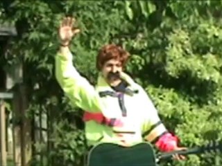 Carla Bruni vs Dudule