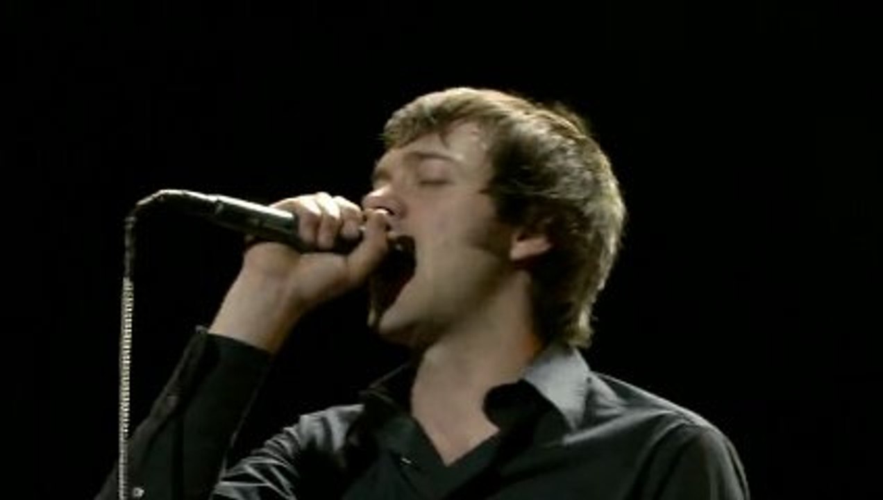 Kasabian - L.S.F. (LIVE) - video Dailymotion