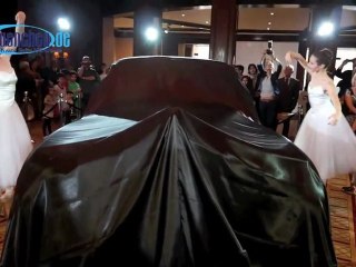 Rolls Royce Chrystal Silver Cloud II mit 1 Mio Swarovski Kristallen zugunsten "Help in Motion"