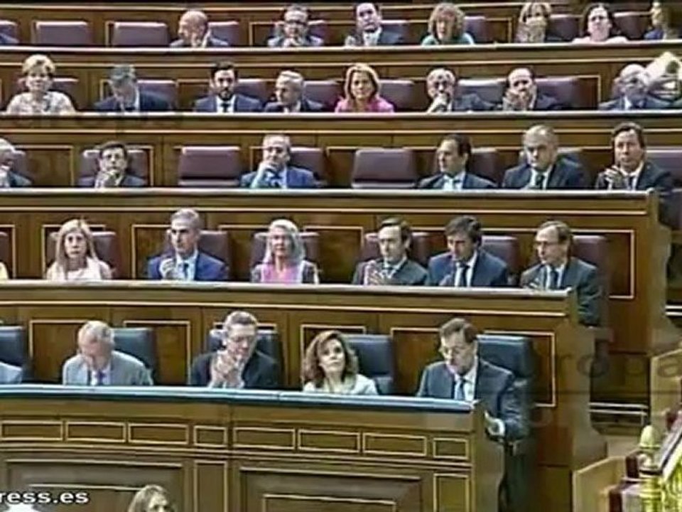 Rajoy admite que decide "entre un mal y un mal peor"