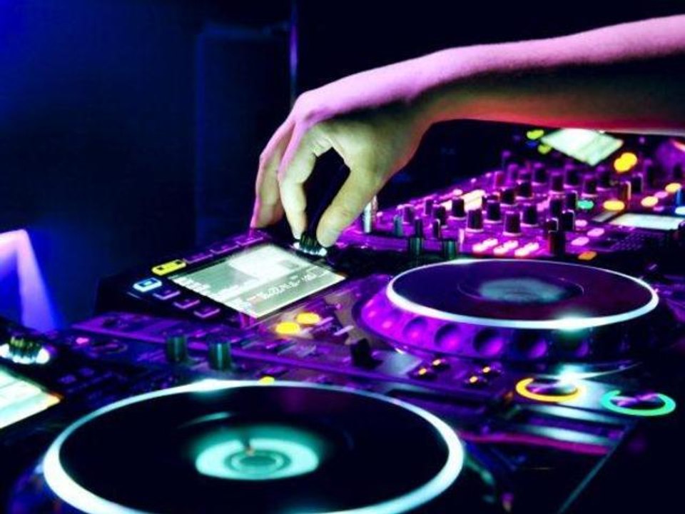 Comment devenir DJ ?