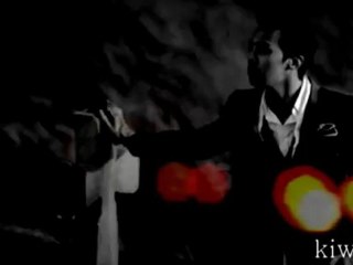 Kwon Jiyong - Castle Walls