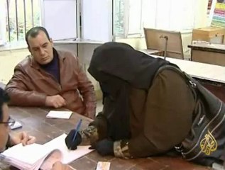 جولة إعادة بإقبال ضعيف في الانتخابات المصرية