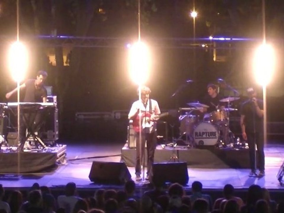 Le trio new-yorkais "The Rapture" a conquis le public d'André Chénier mercredi soir à Carcassonne.