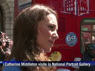 La duchesse de Cambridge à une exposition de photos sur les JO