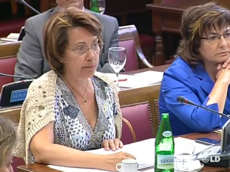 Trinidad Jiménez: "España fabricará vacunas para la gripe"