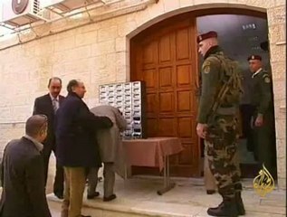 اسرائيل تضع عراقيل أمام تحرك المسؤولين الفلسطينيين