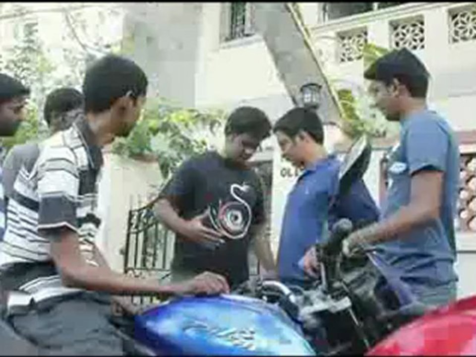 Endrendrum Punnagai Tamil short film by Santhosh