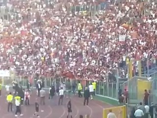 "Χαμός" στην ανοιχτή προπόνηση της Ρόμα (2)