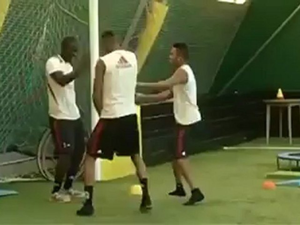Boateng and Robinho dancing XD