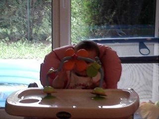 Dans ma chaise haute