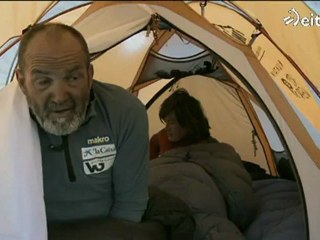 El Conquistador del Aconcagua 2011- Rescatan en helicóptero a una americana de 17 años