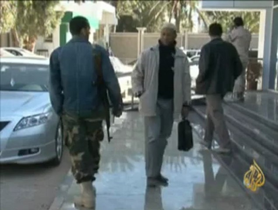 دمج الثوار الليبيين في مؤسسات الدولة