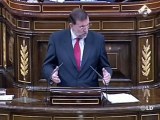 Rajoy reprocha a Zapatero la subida del tabaco y los carburantes