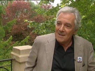 Bonus : Pierre Arditi tourne un téléfilm à Ay (51)